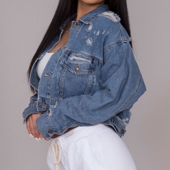 ⚠️Last S/M• Distressed Denim Jacket - Picture 4 of 5